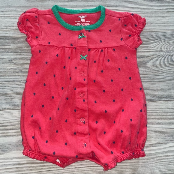 ⭐Carter’s Baby Girls Strawberry Summer Romper 3M⭐ - Picture 1 of 4